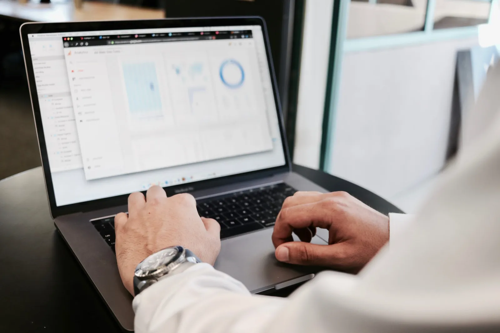 FormExtractor: Artificial Intelligence (AI) in Business Process